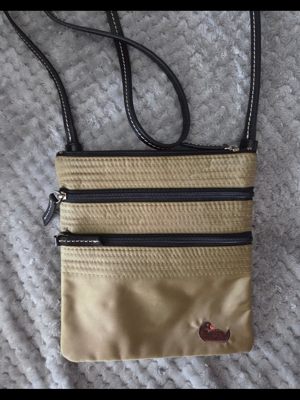 EUC Dooney & Bourke Triple Zip crossbody bag